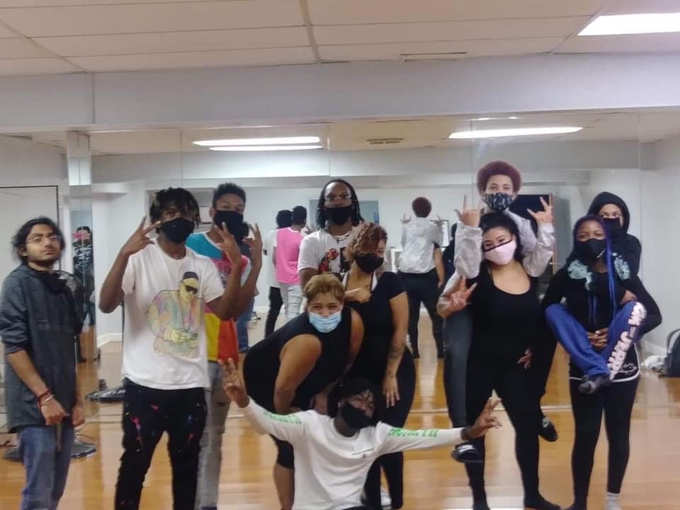 company dancers 3